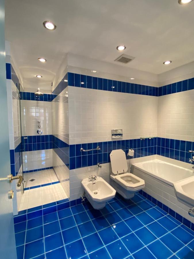La Porta Azzurra - Casa Vacanze Como Eksteriør bilde