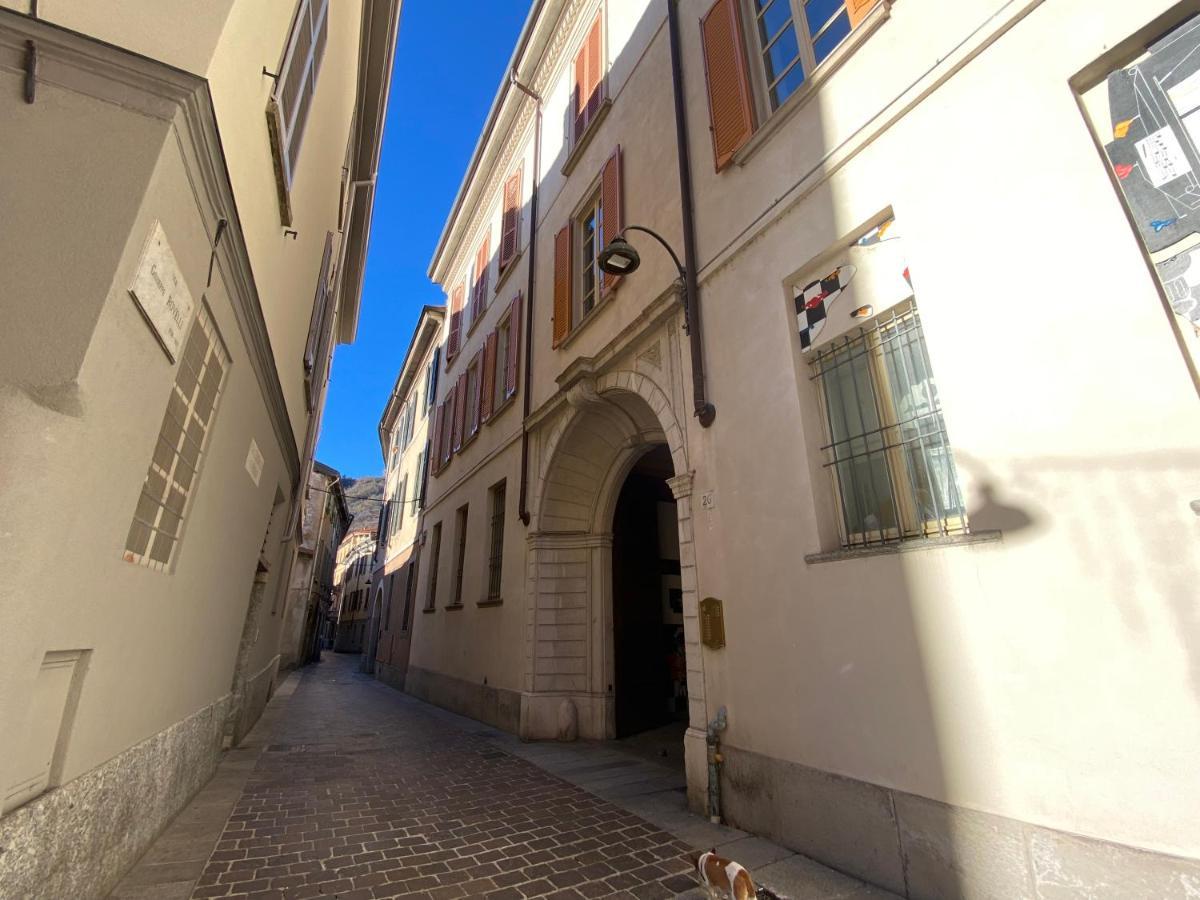 La Porta Azzurra - Casa Vacanze Como Eksteriør bilde