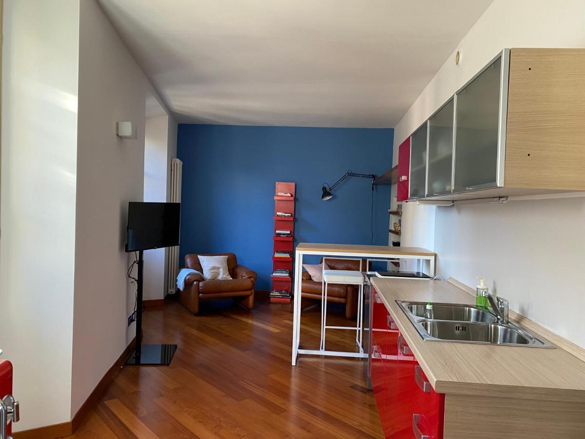 La Porta Azzurra - Casa Vacanze Como Eksteriør bilde